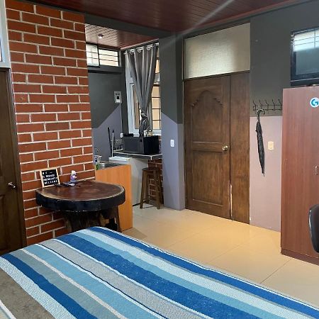 Ferienwohnung Huehueloft1 Estacionamiento Y Wifi Huehuetenango Exterior foto